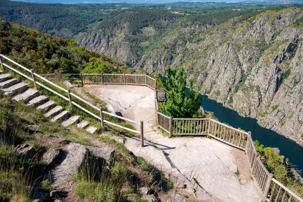 Fogar Rivoira Sacrata Castro Caldelas Exterior photo